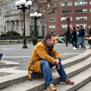 Meet your Posher, Thomas